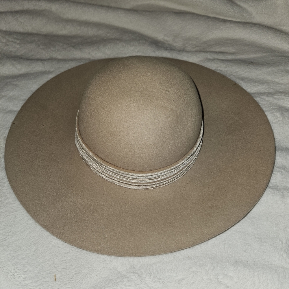 Vintage 100% wool hat